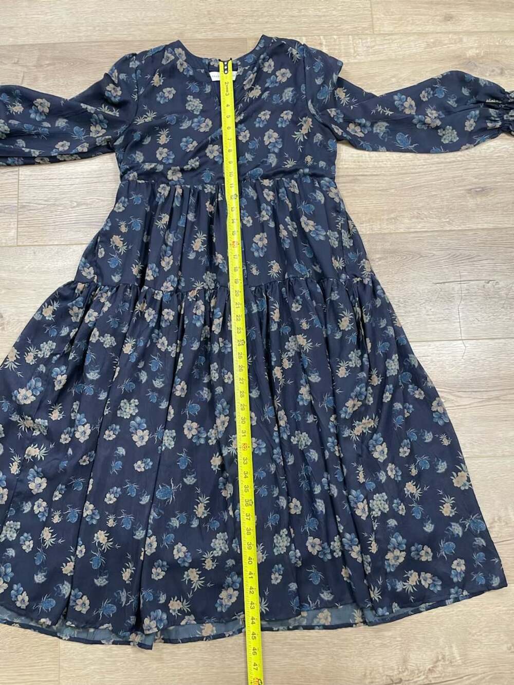 Brass & Roe Roxi Blue Floral Tiered Midi Dress Long Sleeve Size M - Picture 10 of 10